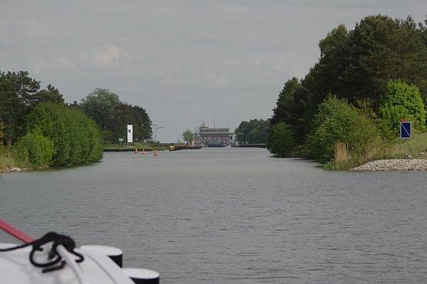 Anfahrt auf das Hebewerk Niederfinow