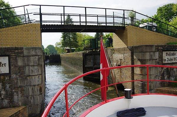 In der 1. Schleuse im Finowkanal